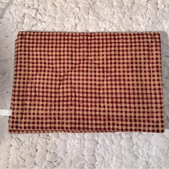 B&D Christmas Placemat - Picture 2 of 5